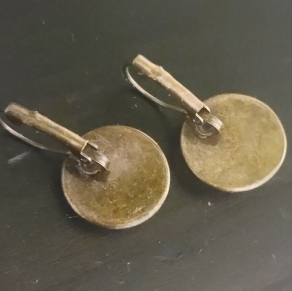 Holiday🎄Earrings from the classic movie It's a Wonderful Life✨️ - Picture 2 of 5